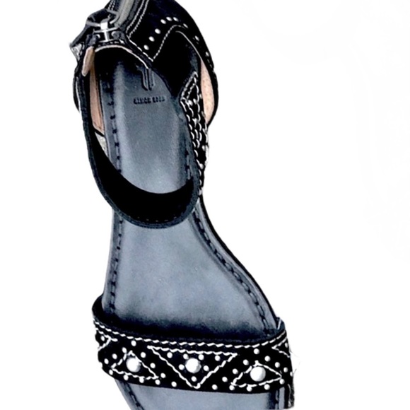 FRYE Rare Carson Zip Leather Stud Strap Sandal - Picture 9 of 11